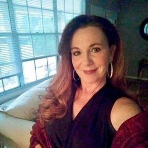 Meet your Posher, Michelle l.